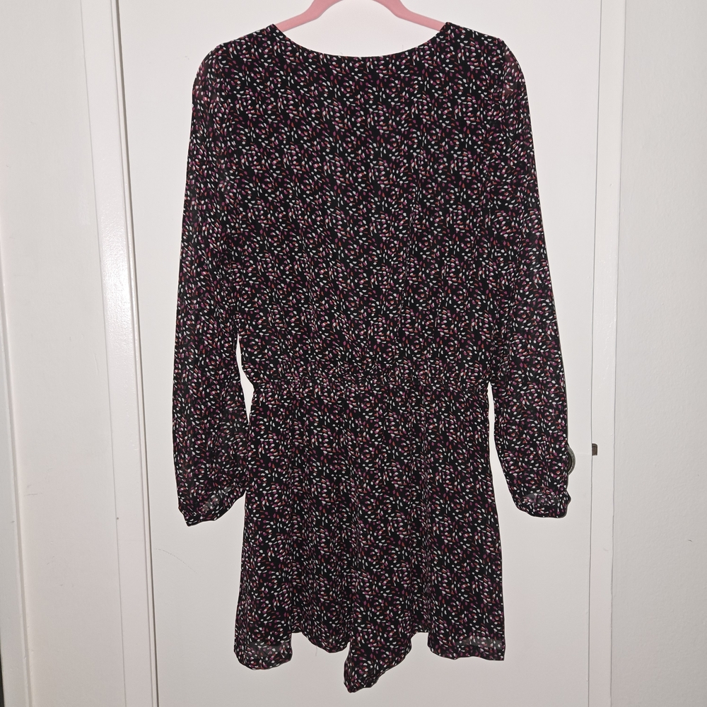 Express Multicolor Patterned Romper - Picture 9 of 11